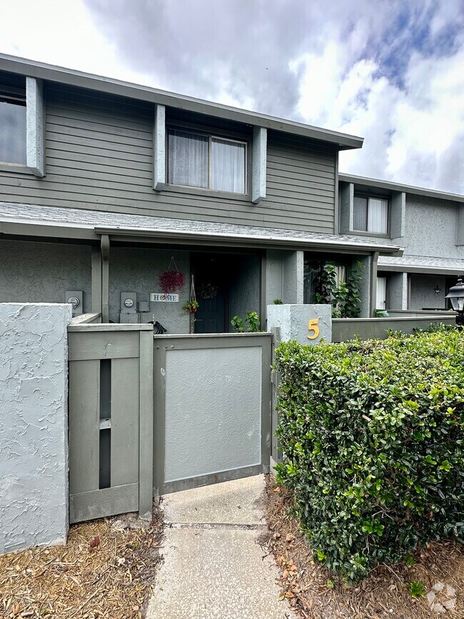 New Cheap The Lakes of Pine Run Apartments for Rent Ormond Beach, FL