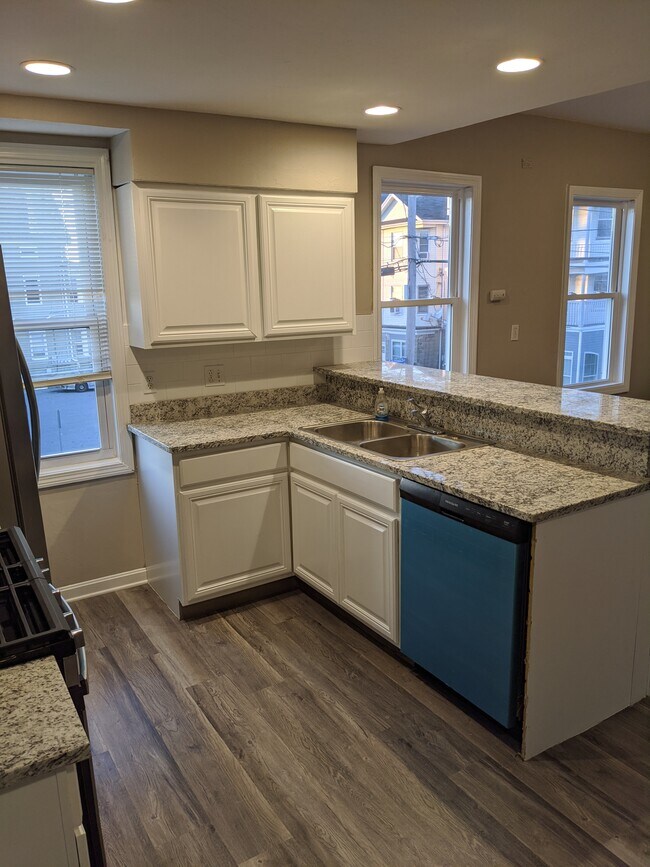 Foto del edificio - 177 Brightman St