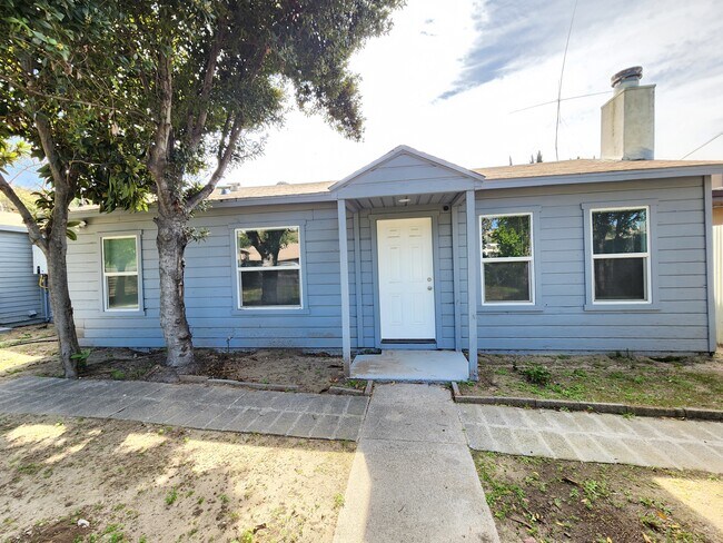 Foto del edificio - 9682 Sunland Blvd