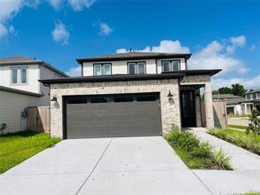 Building Photo - 702 Sonfield Dr