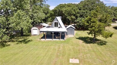 Building Photo - 107 Cayuga Trail