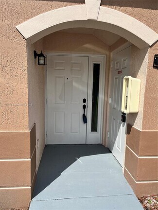 Building Photo - 1261 SE 27th St