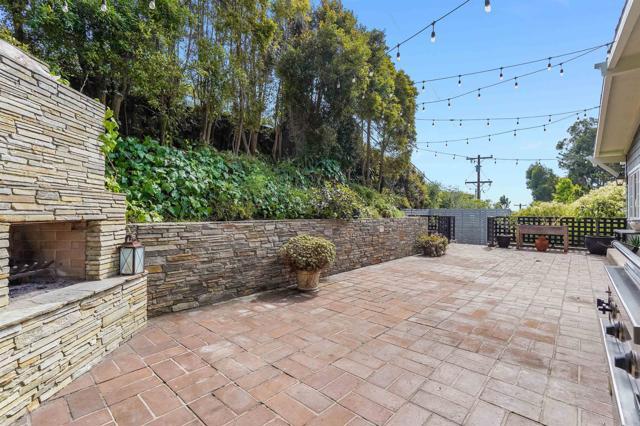 Building Photo - 745 Hoska Dr