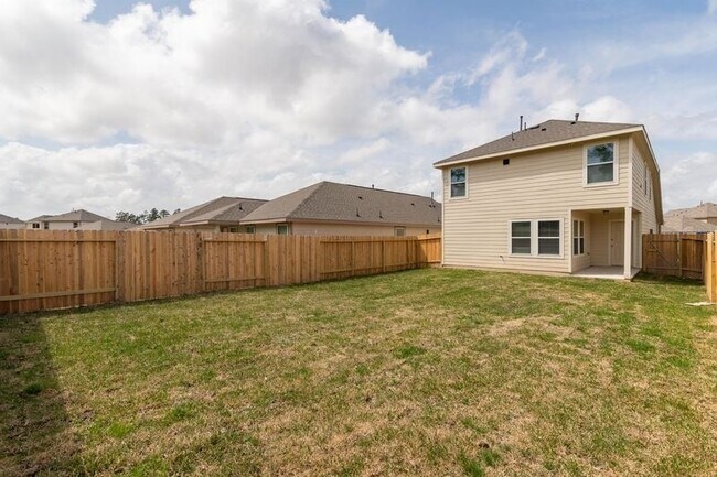 Foto del edificio - 17422 Linthorne St