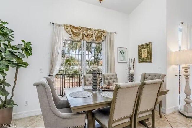 Foto del edificio - 4102 Oasis Blvd