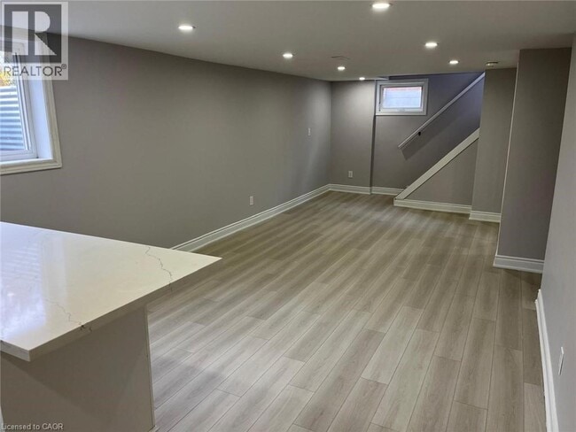 Building Photo - 15 Camille Ct