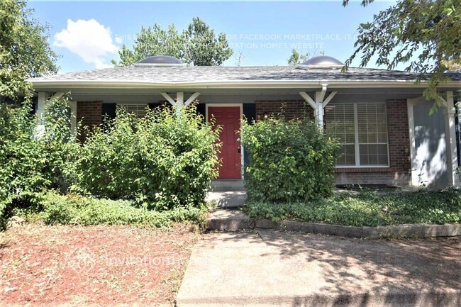 Building Photo - 2094 S Pagosa St