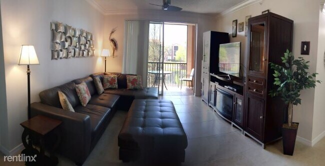 Building Photo - 2 br, 2 bath Condo - 1180 Reserve Way,