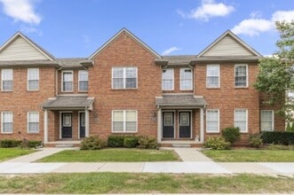 Building Photo - 13165 Turnberry