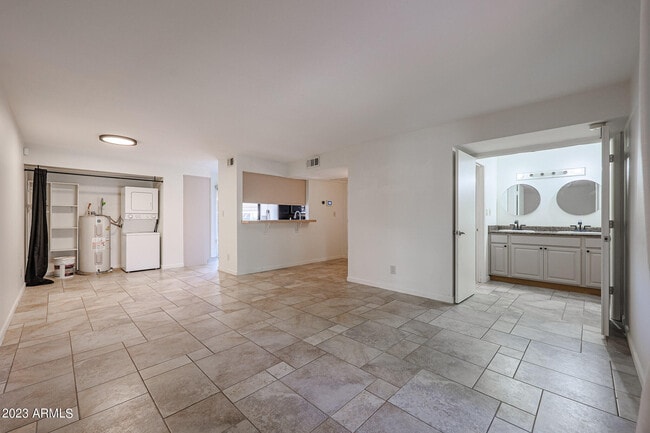 Building Photo - 9355 N 91st St