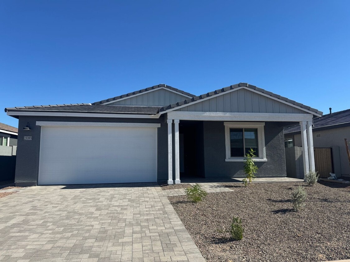 Building Photo - BRAND NEW HOME IN THE RETREAT AT ALVORITA