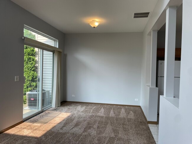 Building Photo - 969 Mesa Dr
