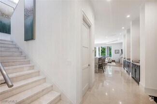 Building Photo - 1844 Alamanda Dr