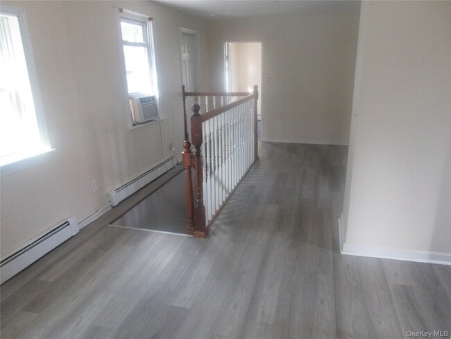 Building Photo - 122 N Liberty Dr