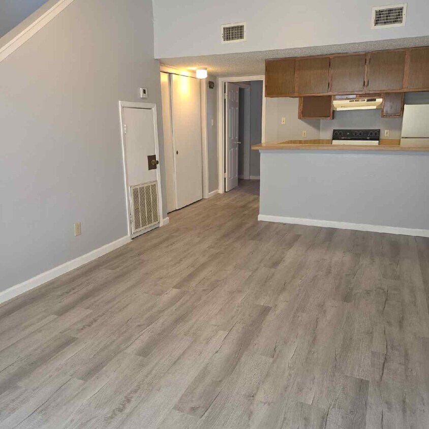 Foto del edificio - 501 Kennon Ln
