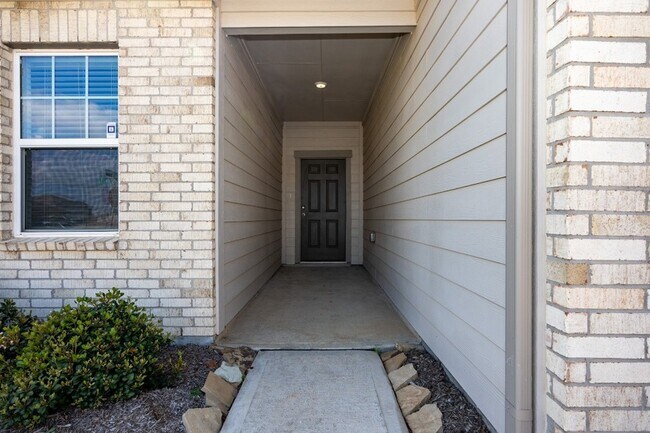 Building Photo - 5903 Grantgrala Dr