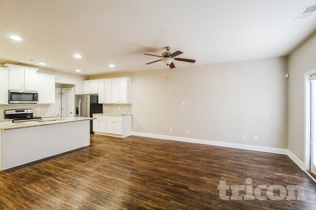 Building Photo - 589 Trickum Hill Dr