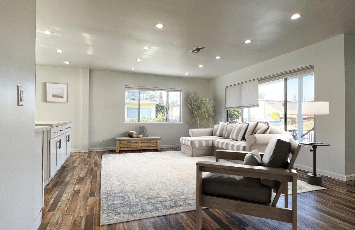 Primary Photo - 345 N Florence St