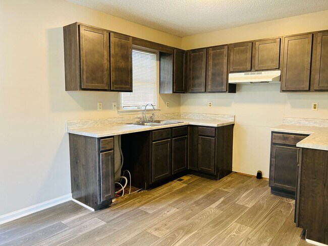 Foto del edificio - 404 A Poplar St