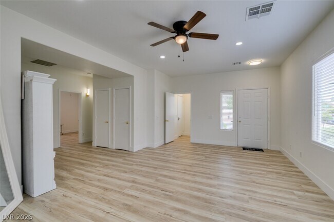 Foto del edificio - 10959 Pumpkin Ridge Ave