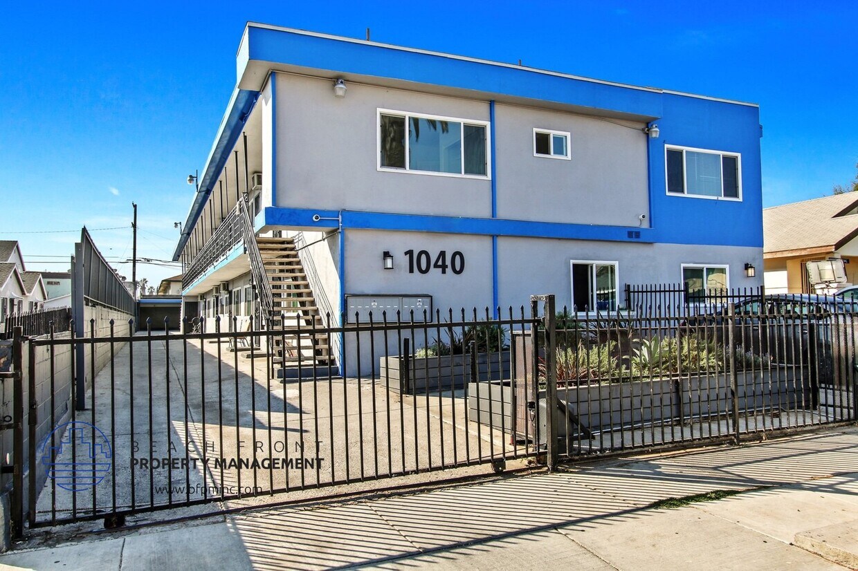 Foto principal - 1040 W. 91st St.