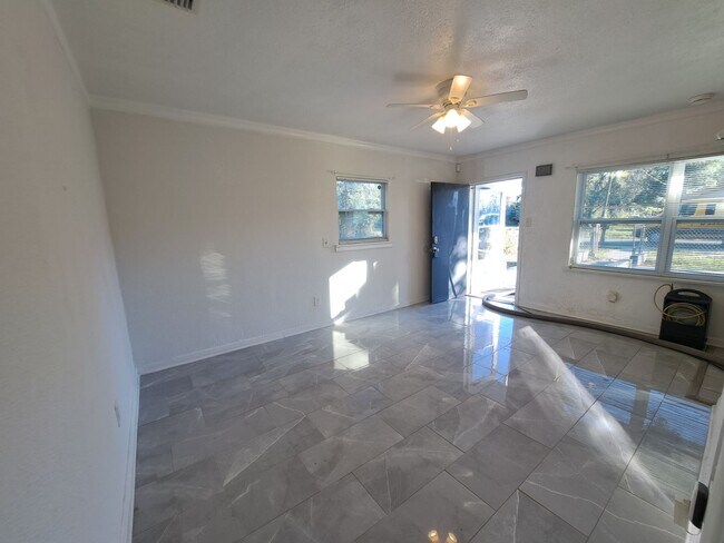 Foto del edificio - Recently Renovated 3BR/1BA Home!