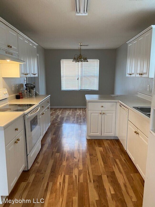 Building Photo - 3 br, 2 bath House - 4720 Laural Oak Drive
