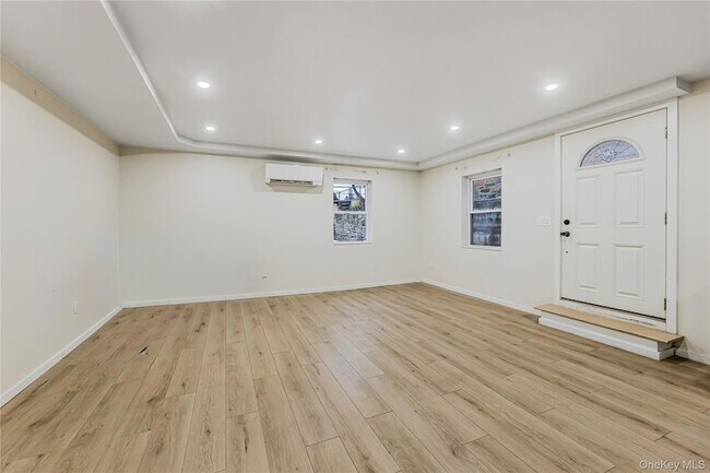 Foto del edificio - 604 Yonkers Ave