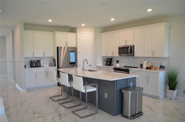Foto del edificio - 8161 NW 78th St