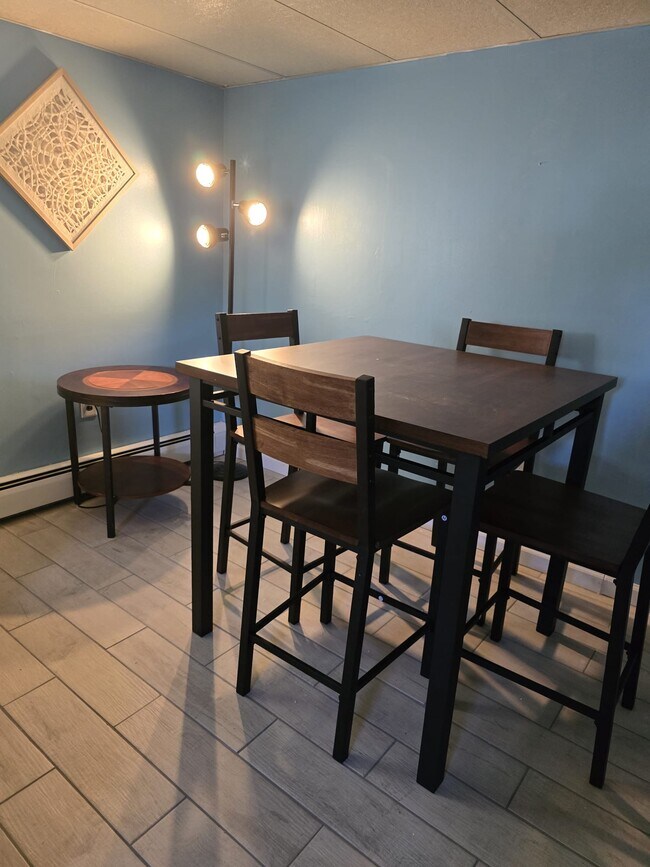 Foto del edificio - 5507 Old Locust Ln