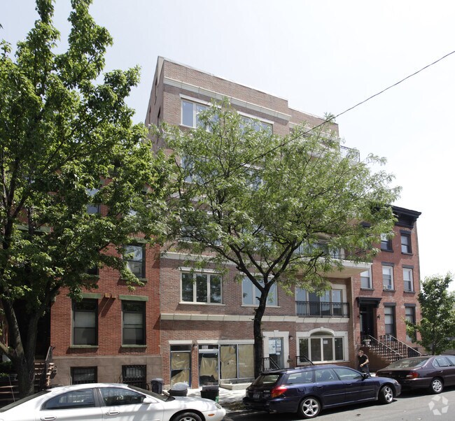 Foto principal - 51 Woodhull St