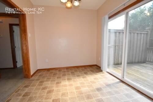 Building Photo - 1.5 Story Reverse-Ranch style Duplex  #7414