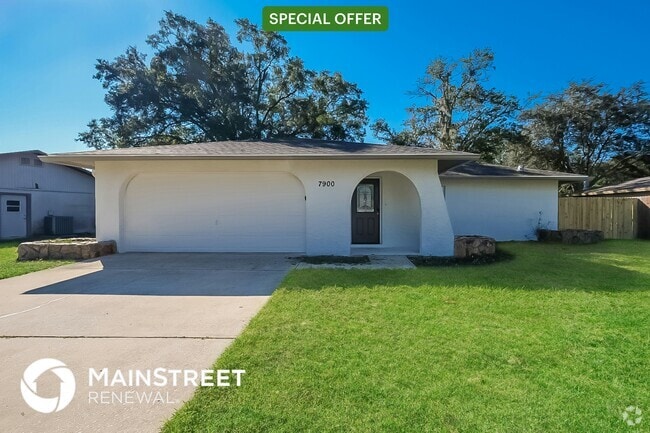 Building Photo - 7900 Lightfoot Dr