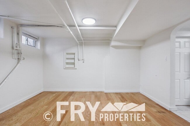 Building Photo - 1415 Ivy St