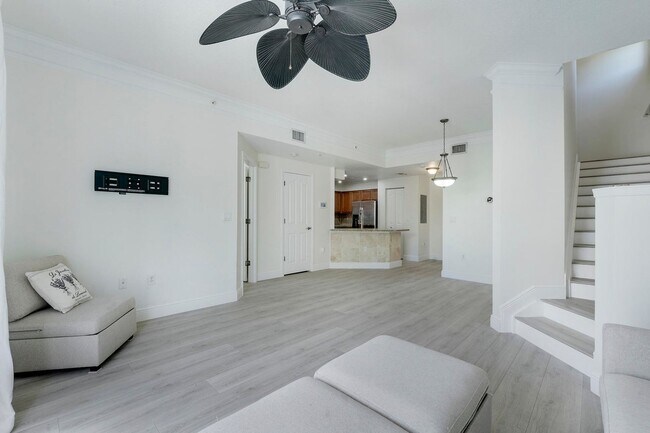 Building Photo - 155 Galicia Way