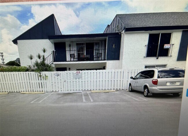 Building Photo - 15431 SW 86th Ter
