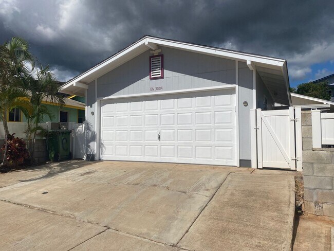Foto del edificio - Three Bedroom Single Family in Village Pok...