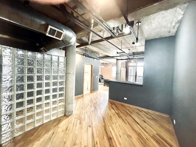 Foto del edificio - 1830 Ridge Ave