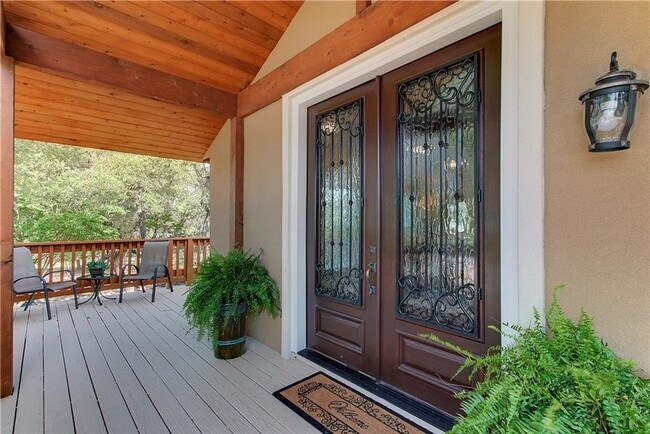 Building Photo - 9305 Granada Hills Dr