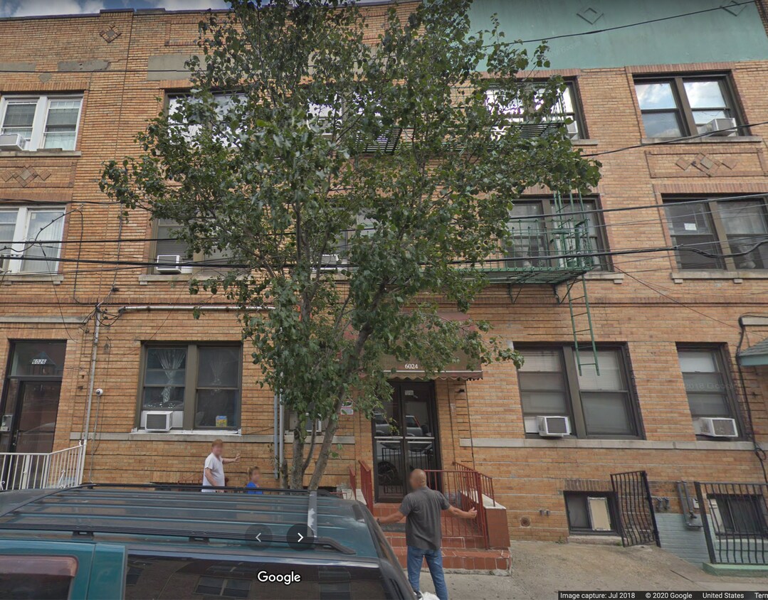 6028 Fillmore Pl West New York Nj 07093 Apartments West New York Nj Apartments Com