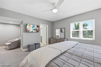 Building Photo - 8111 Bay Colony Dr