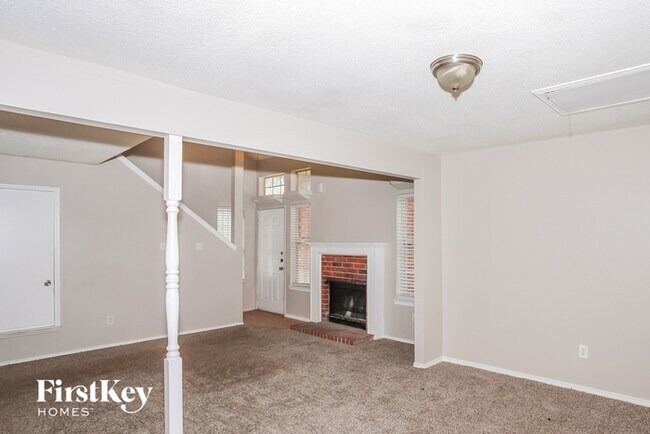 Foto del edificio - 5536 Stone Meadow Ln
