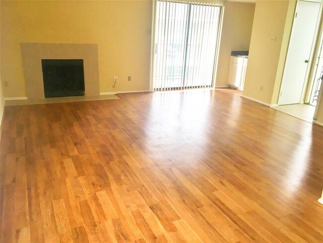 Foto del edificio - 3766 Tanglewilde St