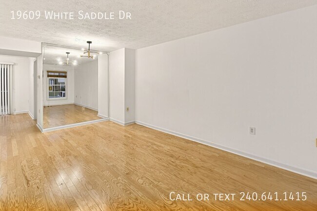 Foto del edificio - 19609 White Saddle Dr