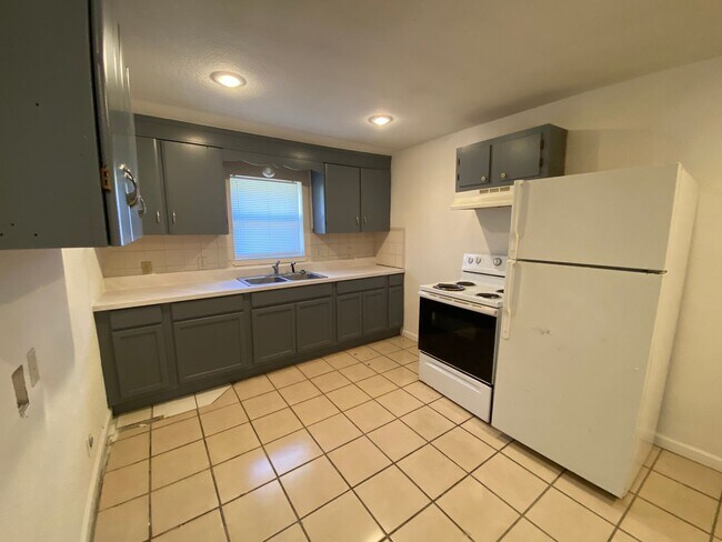 Foto del edificio - 1723 W Matthews Ave