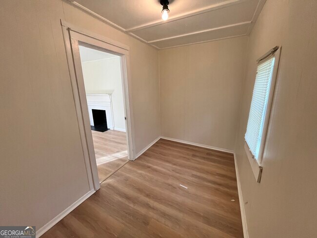 Foto del edificio - 117 Thomas Blvd