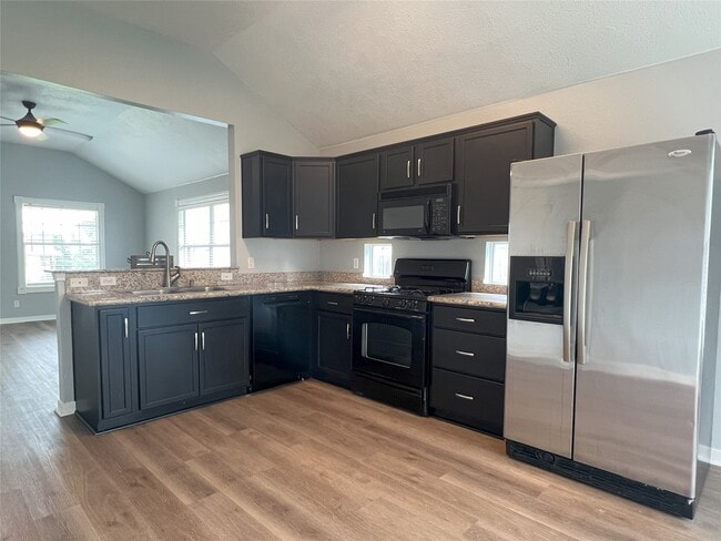 Foto del edificio - 204 Laney St