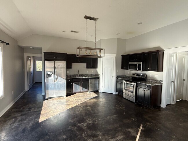 Foto del edificio - 263 Wolf Den Dr