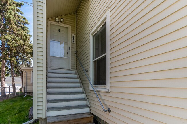 Building Photo - 96 Ahrens St