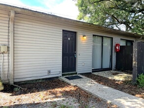 Building Photo - 6801 Tiki Ln
